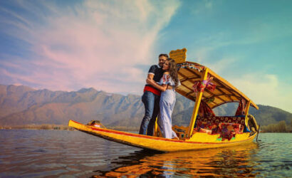 Romantic shikara ride on Dal Lake in Kashmir